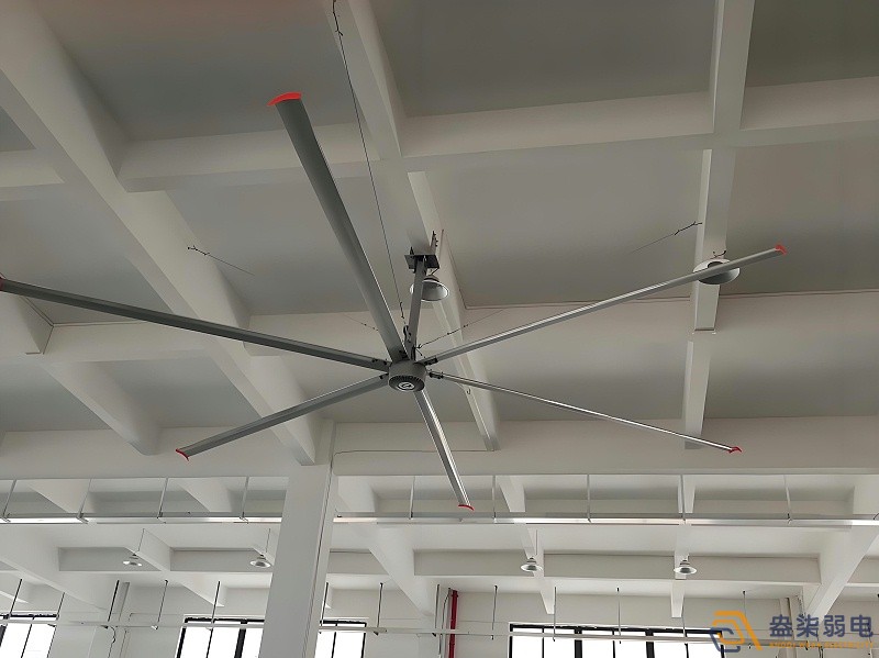 工業廠房通風降溫如何選擇大風扇？